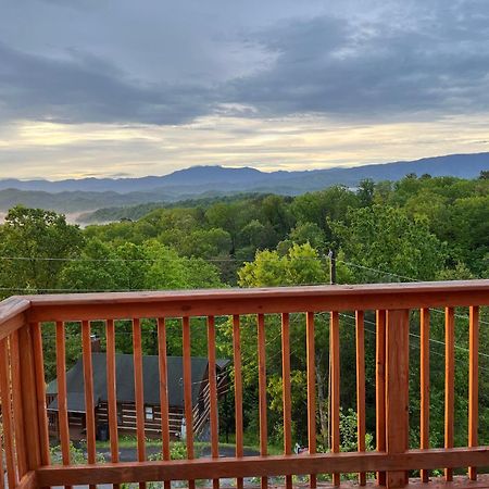 A Walk In The Clouds By Eden Crest Villa Sevierville Eksteriør billede